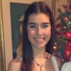 Meet your Posher, Claudia